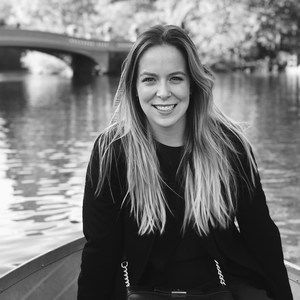 Meet your Posher, Hayley